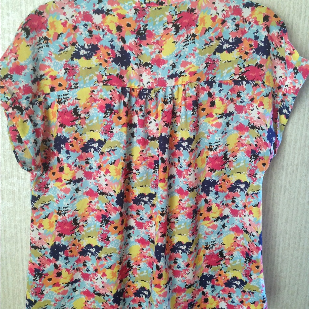 Blouse - Picture 2 of 3